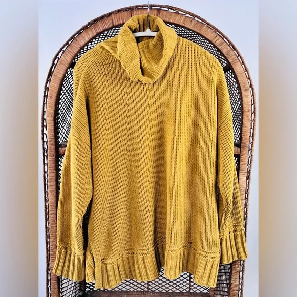 Aerie Chenille Sunset Oversized Turtleneck Sweater Mustard Yellow Size Small - Picture 2 of 4